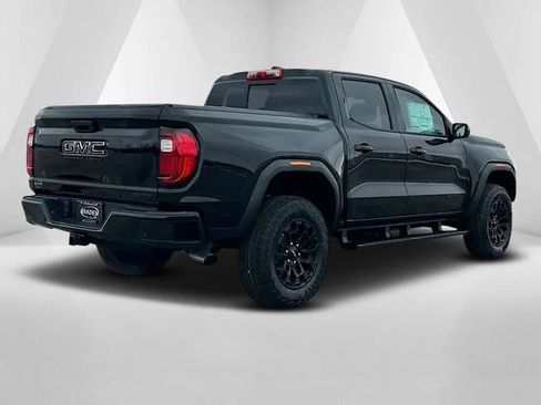 New 2026 GMC Canyon Elevation w/ LPO, Black Badging Package RWD image 10