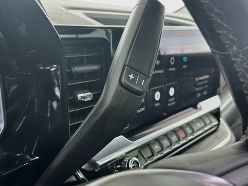 Used 2025 GMC Sierra 1500 SLT RWD image 24