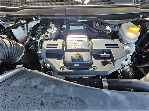 Used 2024 RAM 3500 Laramie image 23