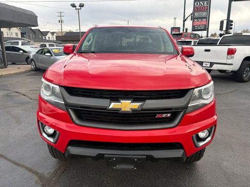 Used 2017 Chevrolet Colorado Z71 image 2