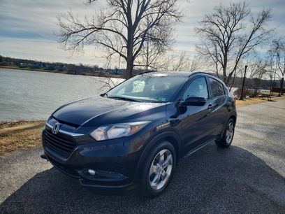 Used 2016 Honda HR-V EX