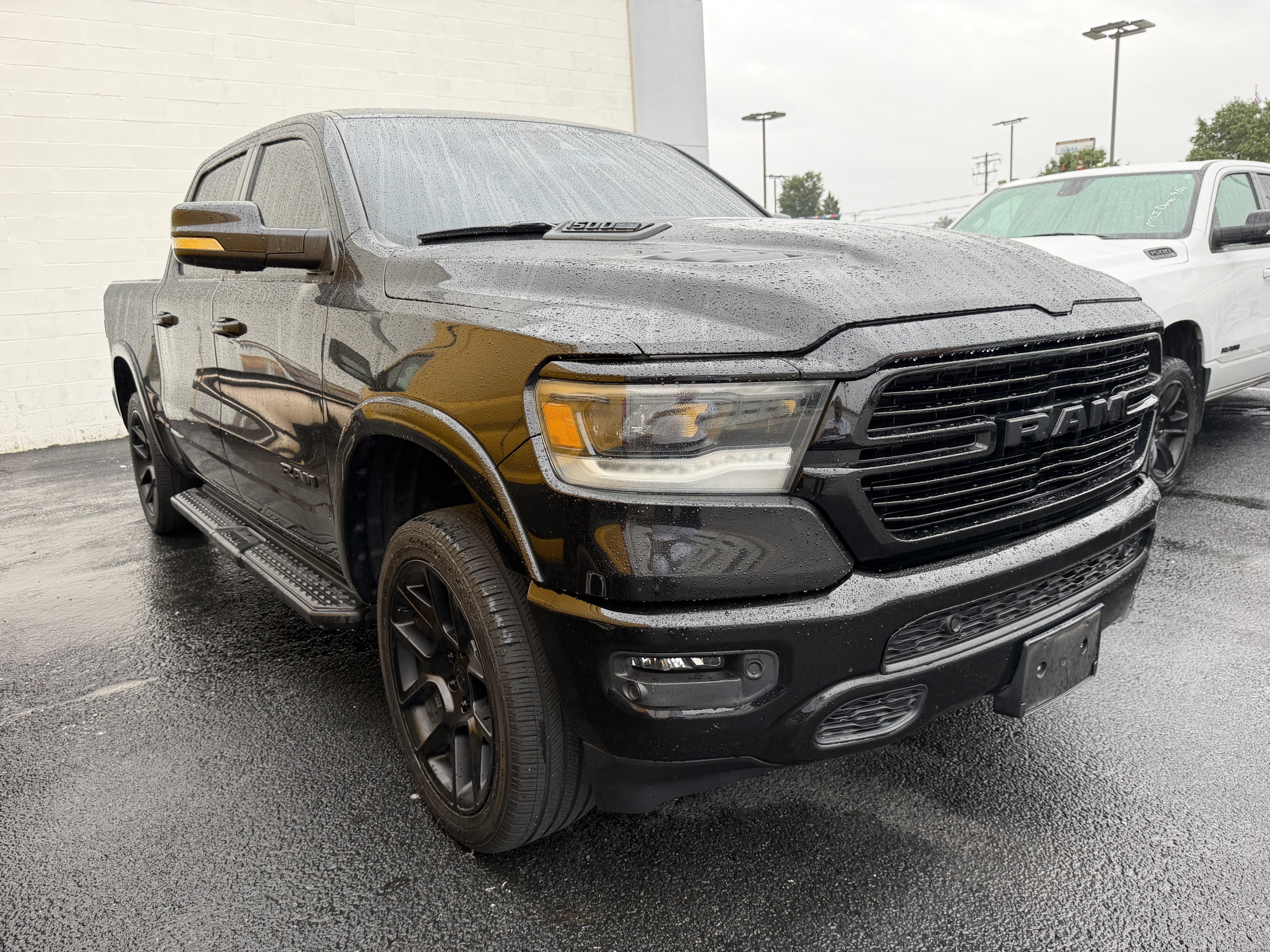 Used 2021 RAM 1500 Laramie AWD/4WD image 10