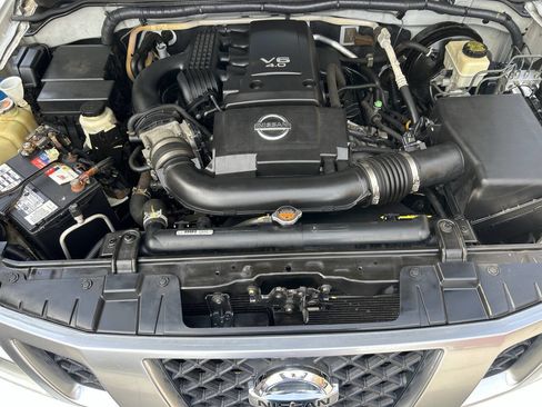 Used 2015 Nissan Frontier PRO-4X image 16