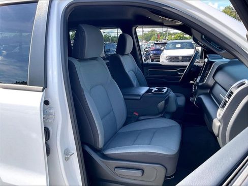 Used 2023 RAM 1500 Big Horn AWD/4WD image 10