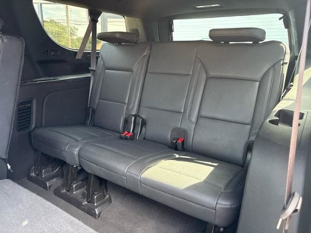 Used 2026 Chevrolet Suburban Z71 AWD/4WD image 19