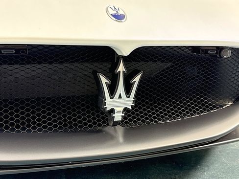 Used 2023 Maserati MC20 Coupe RWD image 55