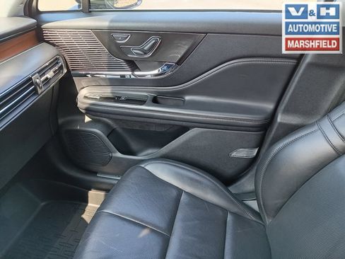 Used 2022 Lincoln Corsair Reserve AWD/4WD image 12