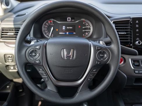 Used 2023 Honda Ridgeline Sport image 13