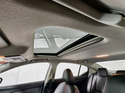 Used 2024 Nissan Sentra SR w/ SR Premium Package FWD image 6