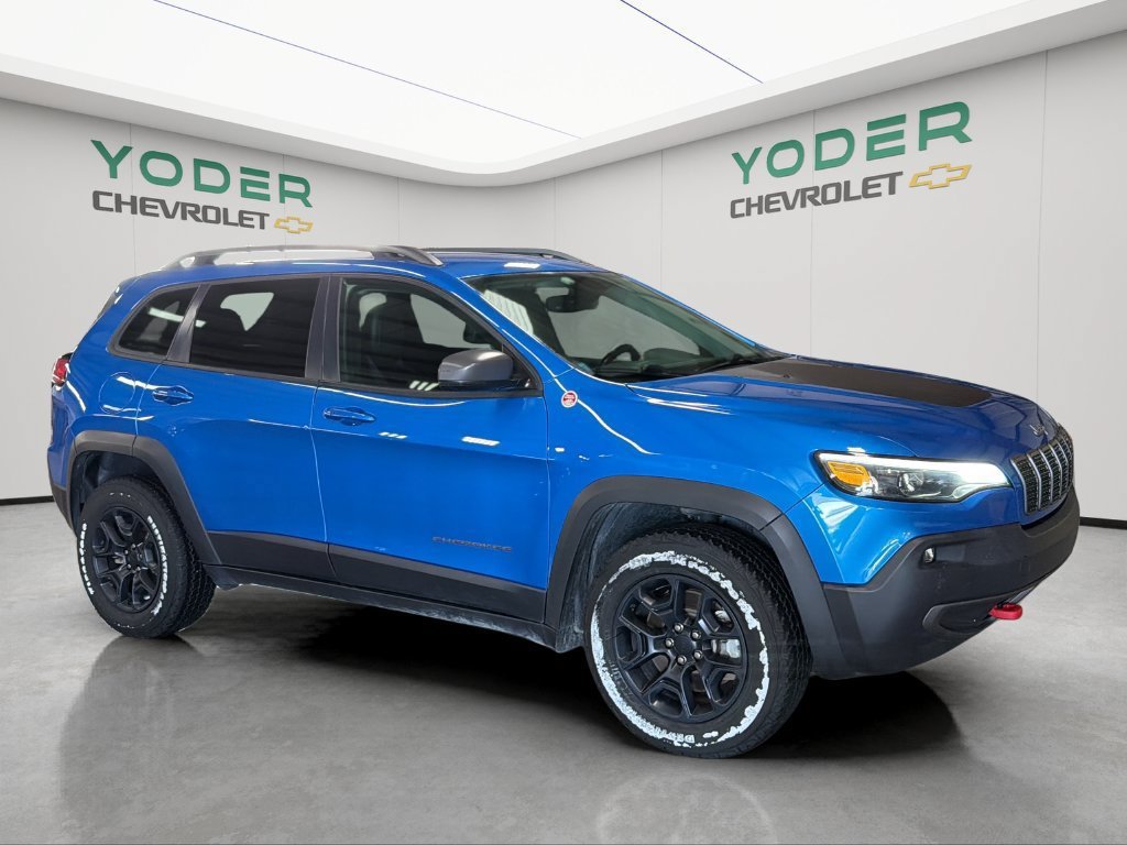 Used 2020 Jeep Cherokee Trailhawk w/ Comfort/Convenience Group AWD/4WD image 2