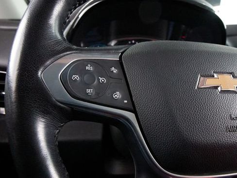 Used 2021 Chevrolet Traverse LT AWD/4WD image 15