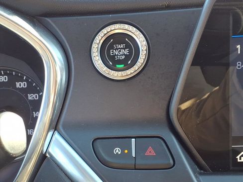 Used 2020 Chevrolet Blazer LT image 17