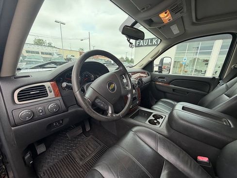 Used 2011 Chevrolet Silverado 3500 LTZ w/ LTZ Plus Package AWD/4WD image 37