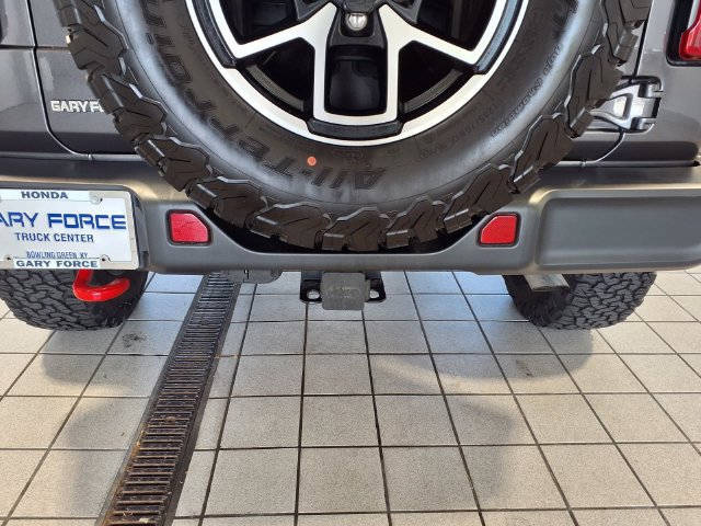 Used 2024 Jeep Wrangler Unlimited Rubicon w/ Convenience Group AWD/4WD image 18