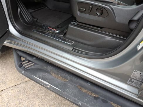 Used 2023 GMC Sierra 1500 AT4 w/ AT4 Premium Package image 18