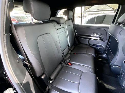 Used 2025 Mercedes-Benz GLB 250 GLB 250 image 20