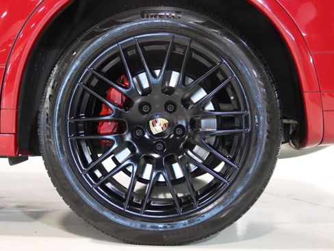 Used 2016 Porsche Cayenne GTS AWD/4WD image 79