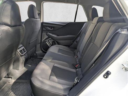 Used 2025 Subaru Outback Premium AWD/4WD image 15