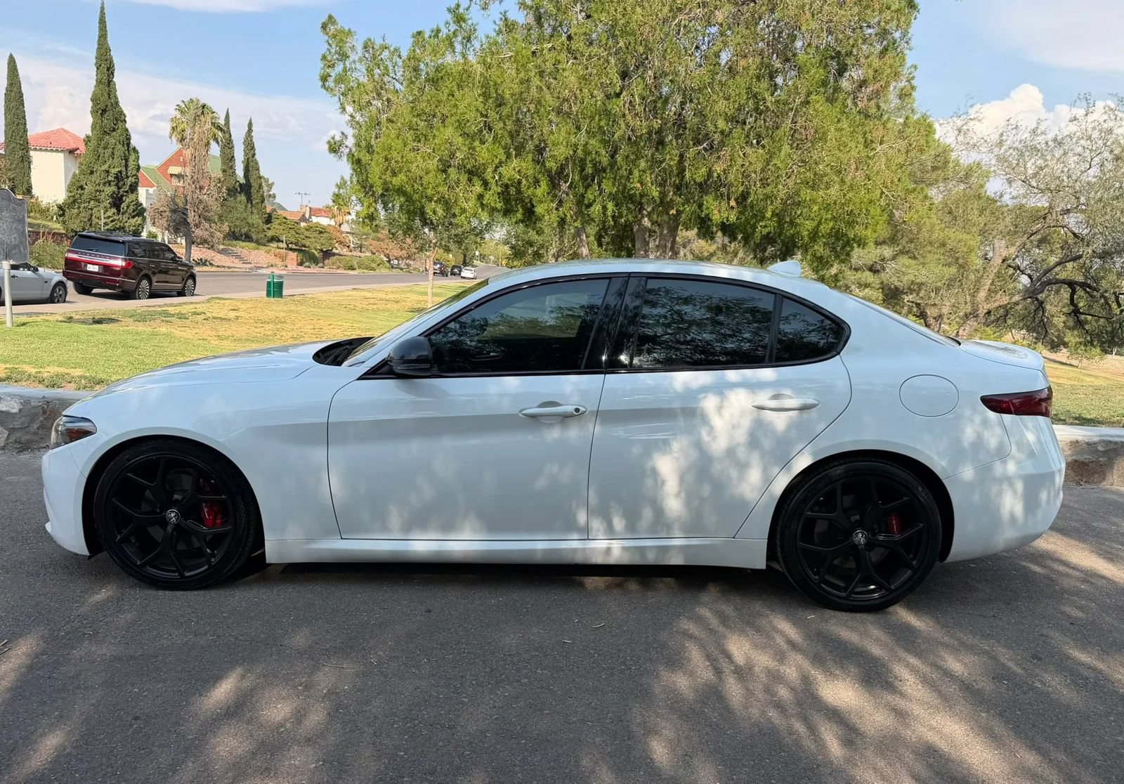 Used 2020 Alfa Romeo Giulia w/ Nero Edizione RWD image 2