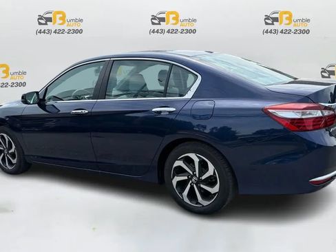 Used 2017 Honda Accord EX image 7