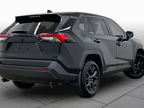 Used 2023 Toyota RAV4 LE FWD image 13