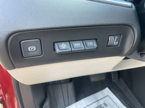 Certified 2023 Buick Enclave Premium w/ Experience Buick Package FWD image 23