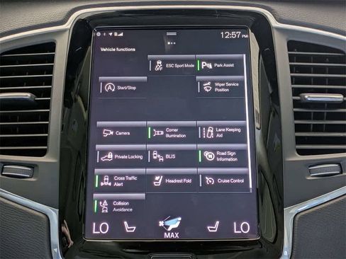 Used 2020 Volvo XC90 T6 Momentum w/ Protection Package Premier image 31