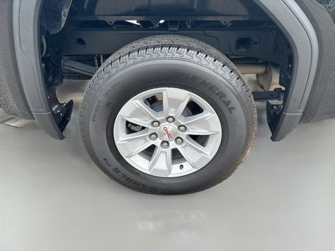 Used 2025 GMC Sierra 1500 Pro w/ Pro Value Package RWD image 12
