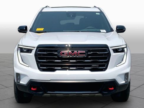 Used 2025 GMC Acadia AT4 w/ Luxury Package AWD/4WD image 4