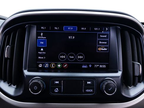 Used 2020 Chevrolet Colorado Z71 AWD/4WD image 26