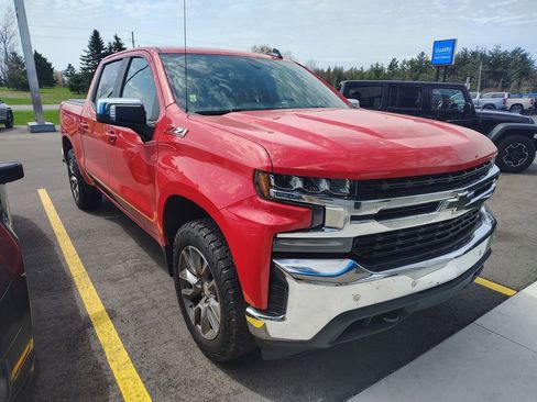 Used 2020 Chevrolet Silverado 1500 LT w/ All-Star Edition AWD/4WD image 2