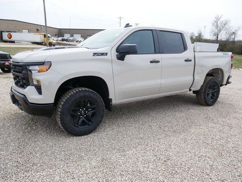 New 2026 Chevrolet Silverado 1500 Custom Trail Boss w/ Dark Appearance Package AWD/4WD image 8