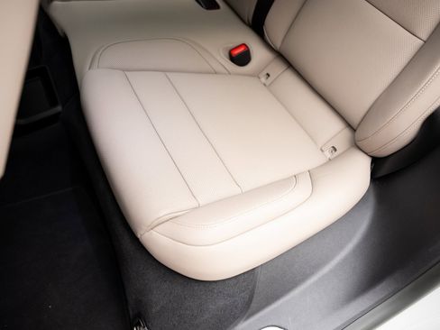 Used 2023 Porsche Taycan 4S image 67