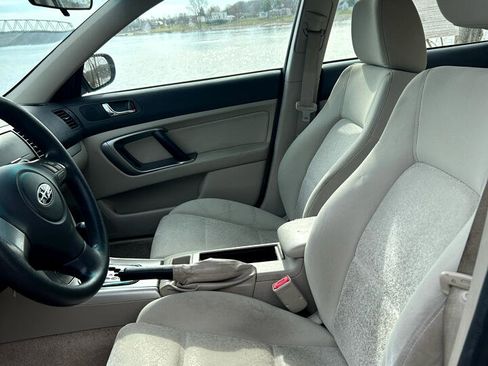 Used 2008 Subaru Legacy 2.5i image 8