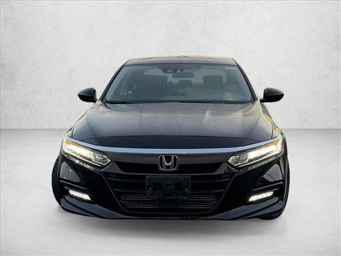 Used 2018 Honda Accord EX image 2