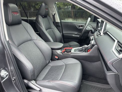 Used 2021 Toyota RAV4 TRD Off-Road image 27