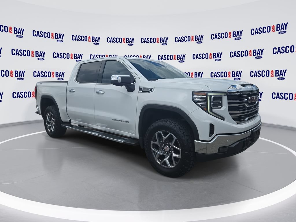 Used 2022 GMC Sierra 1500 SLT w/ SLT Premium Plus Package AWD/4WD image 1