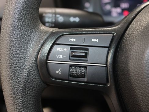 Used 2025 Honda Accord SE image 19