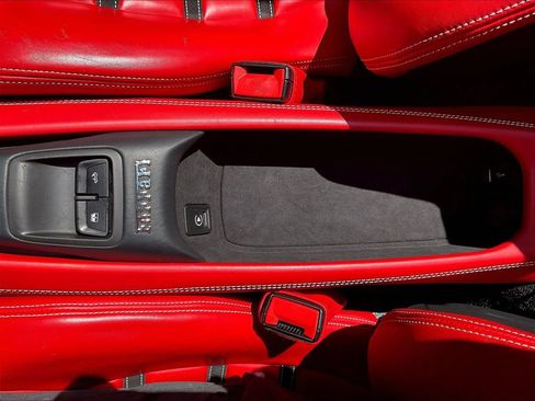 Used 2022 Ferrari F8 Tributo RWD image 14