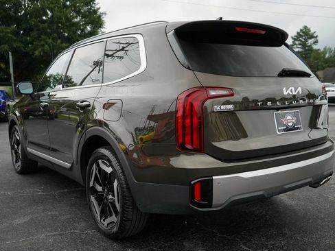 Used 2025 Kia Telluride S AWD/4WD image 3