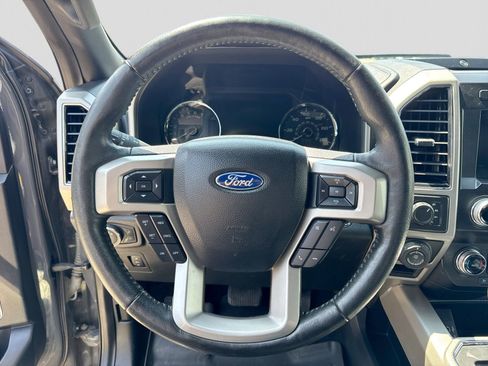 Used 2020 Ford F150 Lariat w/ Equipment Group 502A Luxury AWD/4WD image 27