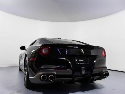Used 2014 Ferrari F12 Berlinetta RWD image 25