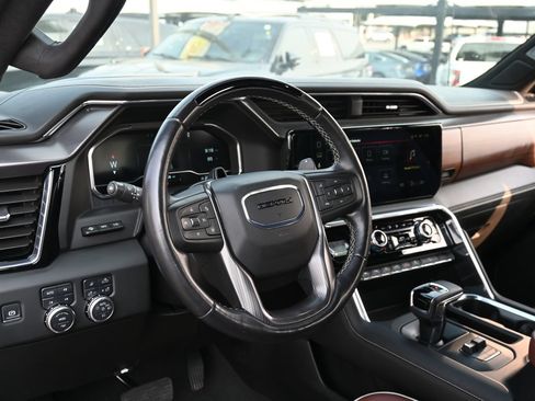 Used 2025 GMC Sierra 1500 Denali Ultimate AWD/4WD image 17