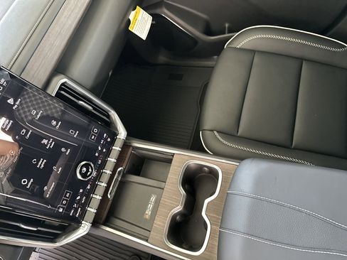 New 2026 GMC Acadia Denali w/ Super Cruise Package image 25