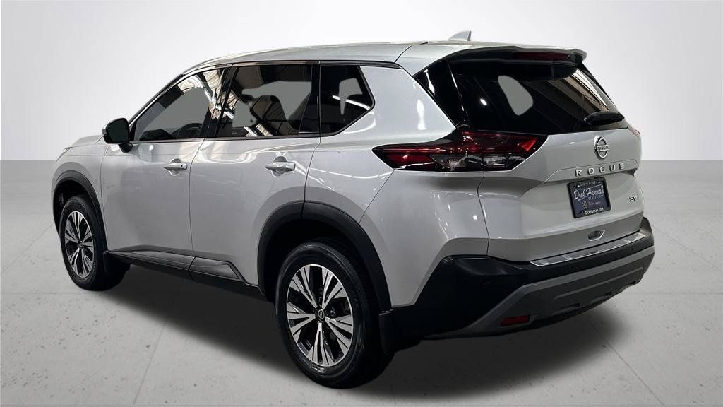 Used 2021 Nissan Rogue SV FWD image 11