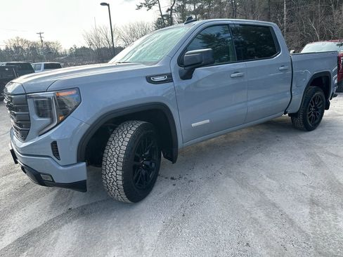 Used 2024 GMC Sierra 1500 Elevation AWD/4WD image 1