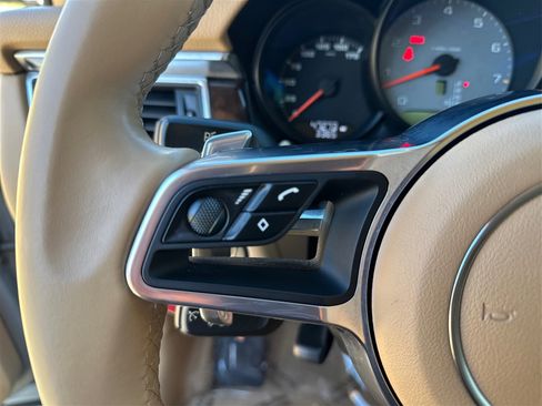 Used 2017 Porsche Macan S w/ Dark Walnut Interior Package image 35