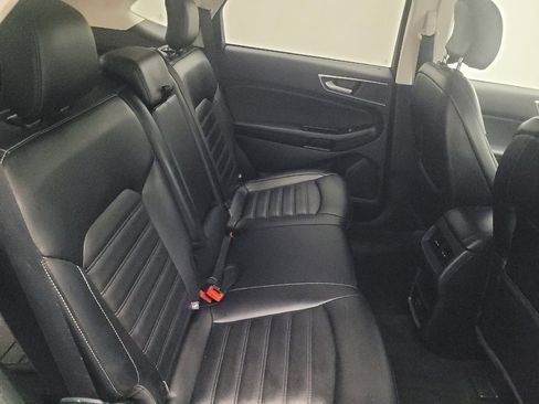 Used 2019 Ford Edge SEL w/ Equipment Group 201A image 19
