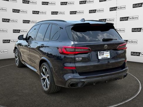 Used 2021 BMW X5 xDrive40i w/ M Sport Package AWD/4WD image 4