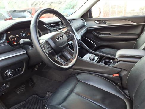 Used 2021 Jeep Grand Cherokee L Limited image 17